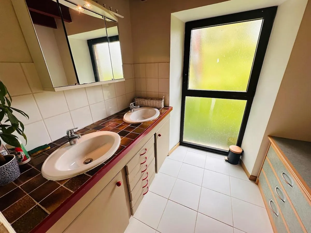 Holiday home Maison Au Calme Pour 9 Personnes La Chapelle-de-Brain